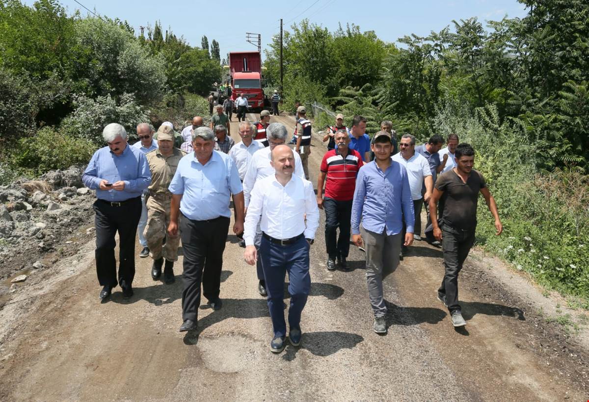 MERKEZ İLÇEMİZİN KÖYLERİ İLGAZİ VE KÖYCEĞİZ’İ ZİYARET ETTİK, İLGAZİ KÖYÜMÜZDE YAPILMAKTA OLAN ASFALT ÇALIŞMALARINDA İNCELEMELERDE BULUNDUK