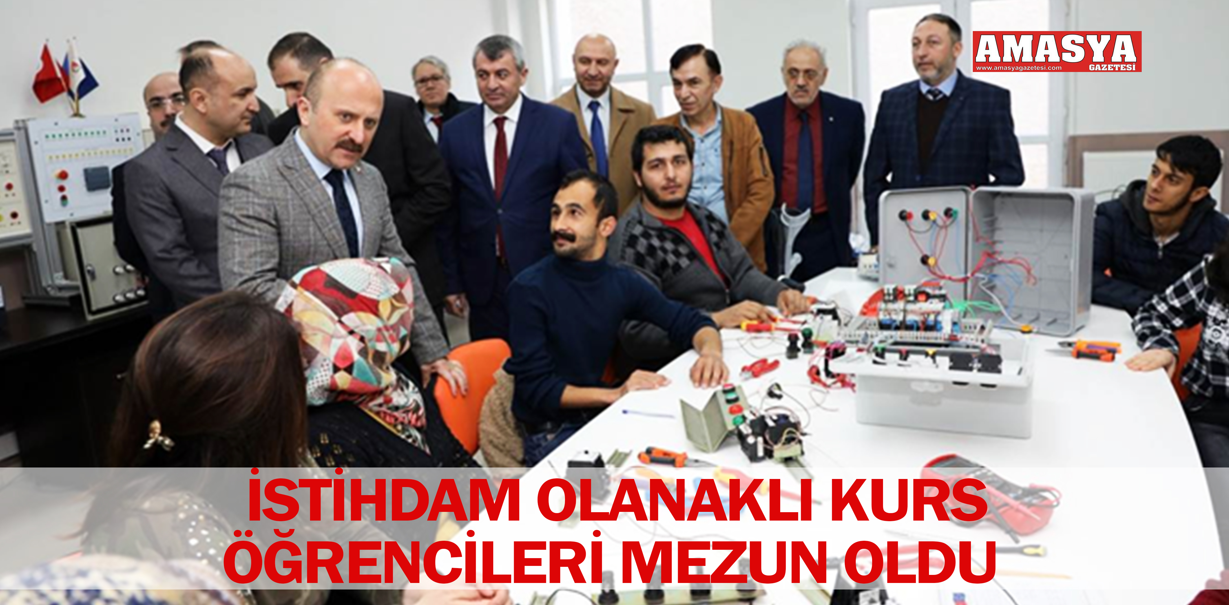 İSTİHDAM OLANAKLI KURS ÖĞRENCİLERİ MEZUN OLDU