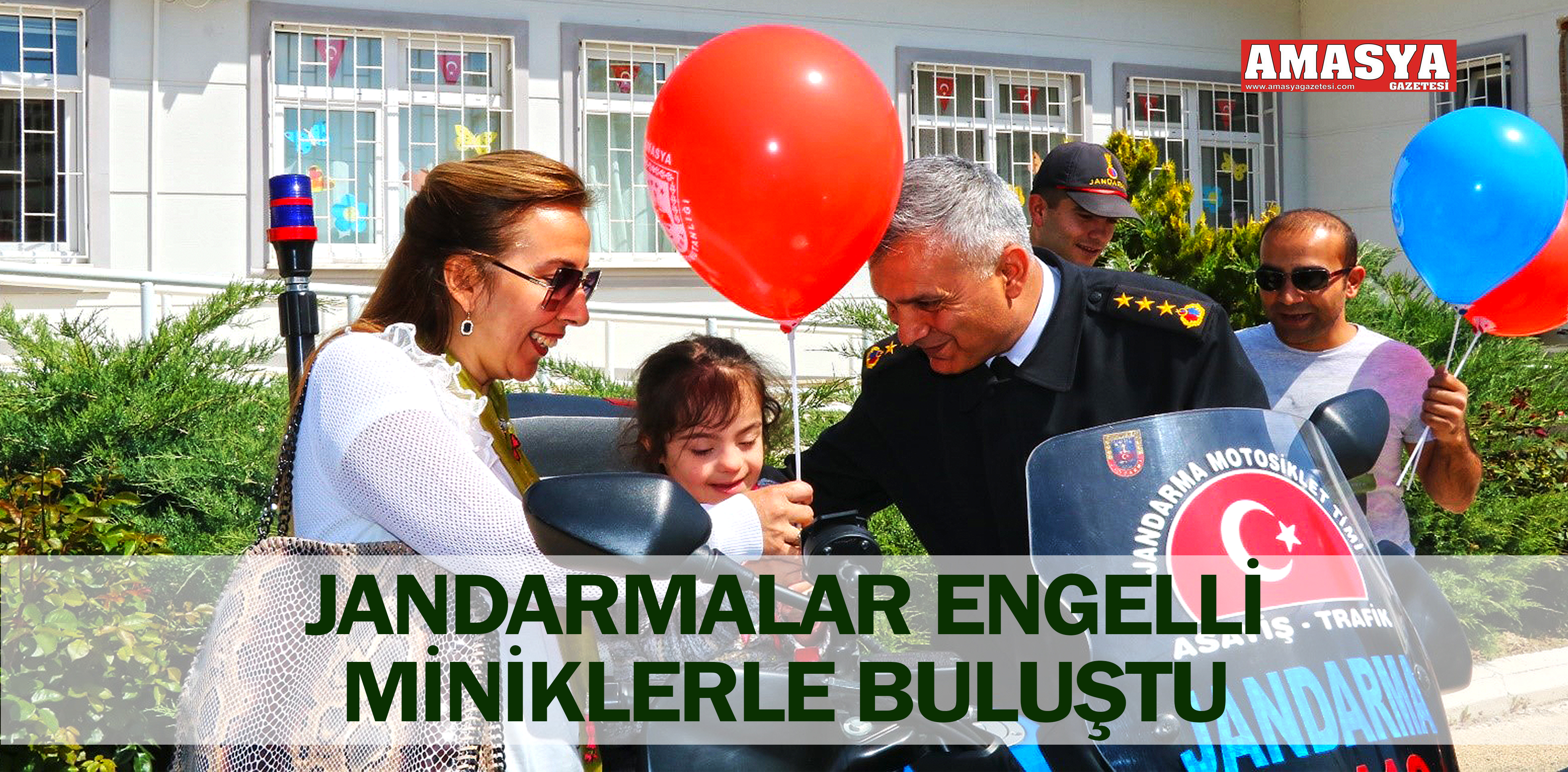 JANDARMALAR ENGELLİ MİNİKLERLE BULUŞTU