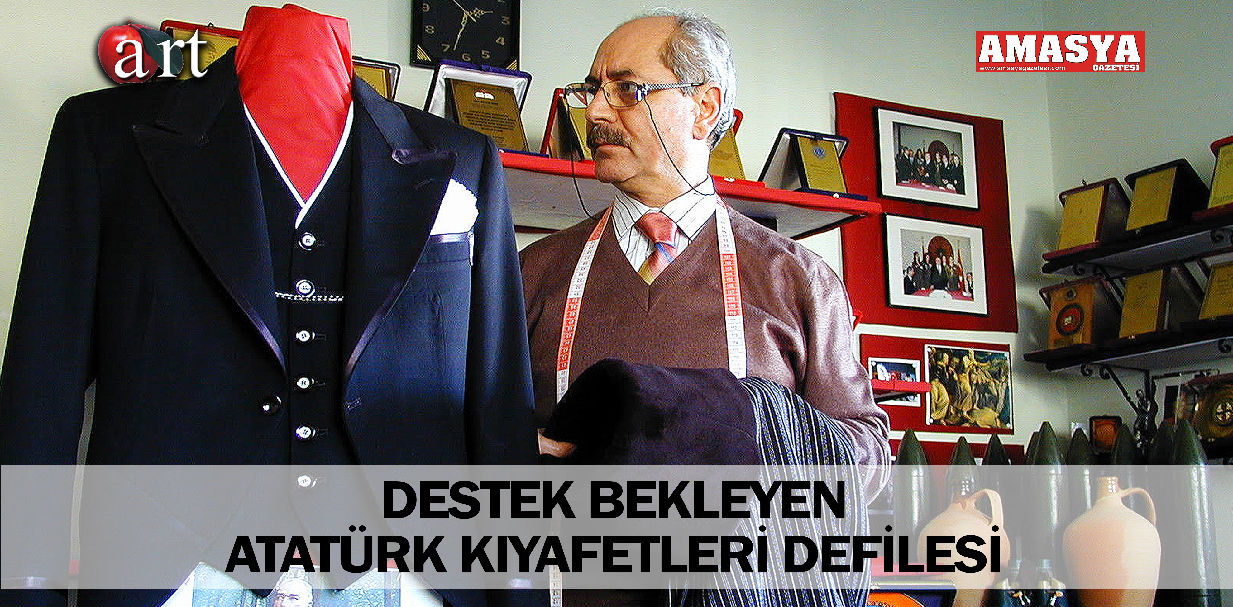 DESTEK BEKLEYEN ATATÜRK KIYAFETLERİ DEFİLESİ