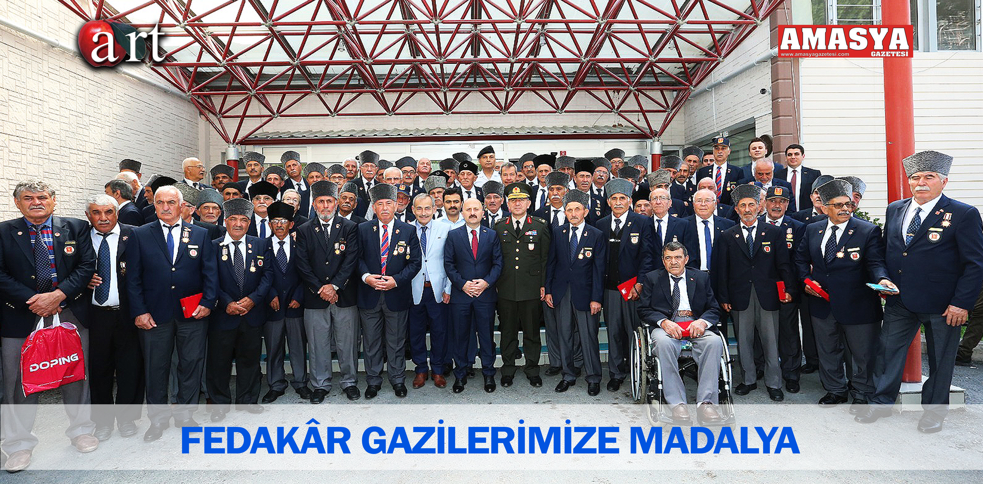 FEDAKÂR GAZİLERİMİZE MADALYA