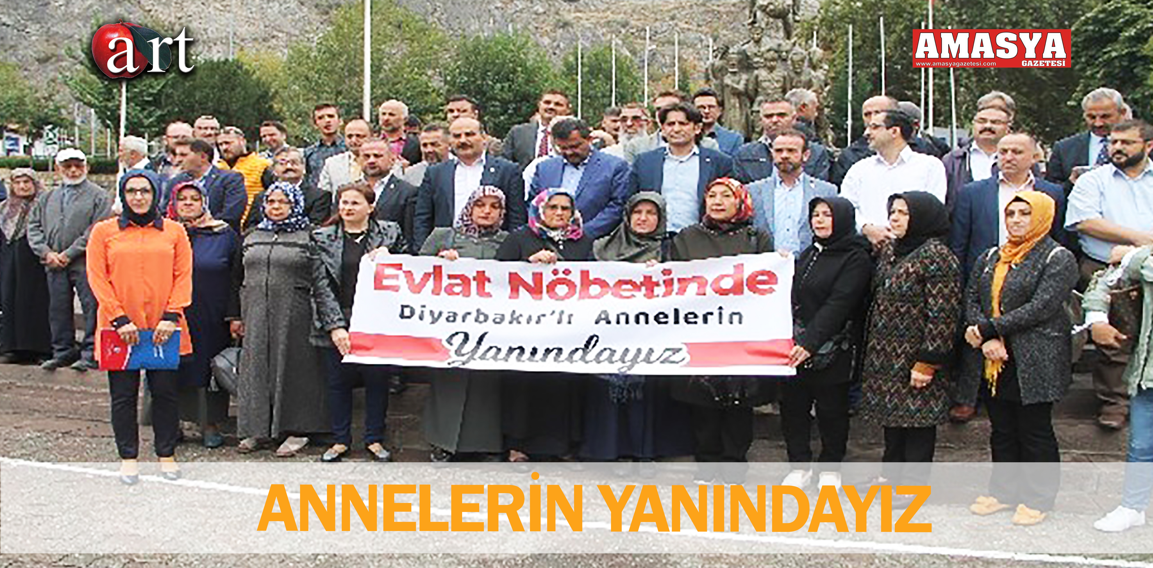 ANNELERİN YANINDAYIZ