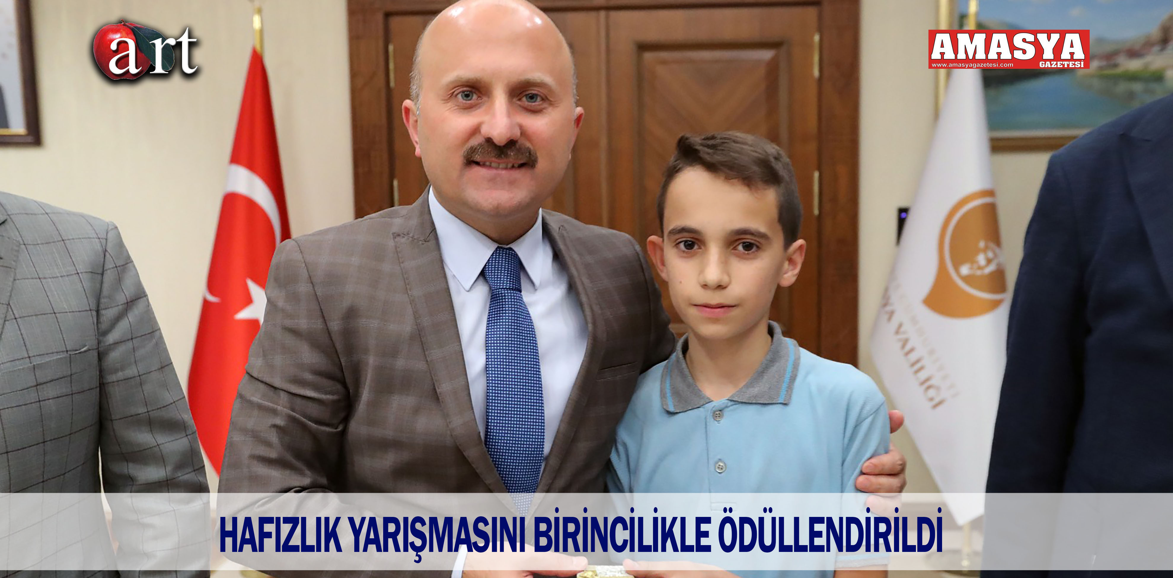 HAFIZLIK YARIŞMASINI BİRİNCİLİKLE ÖDÜLLENDİRİLDİ