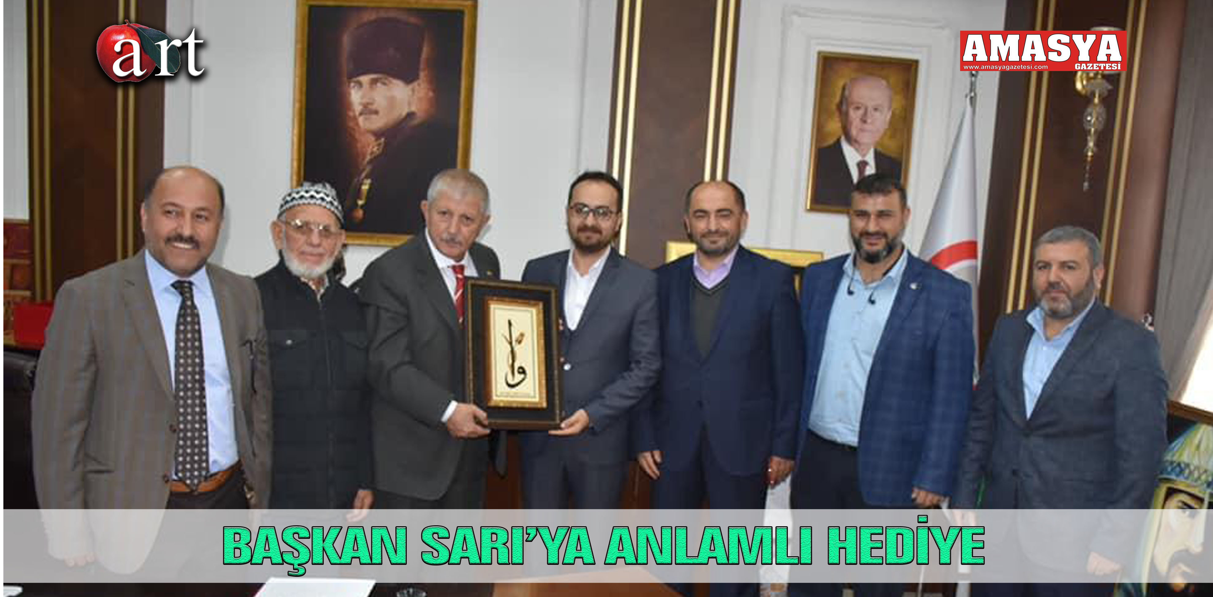 BAŞKAN SARI’YA ANLAMLI HEDİYE