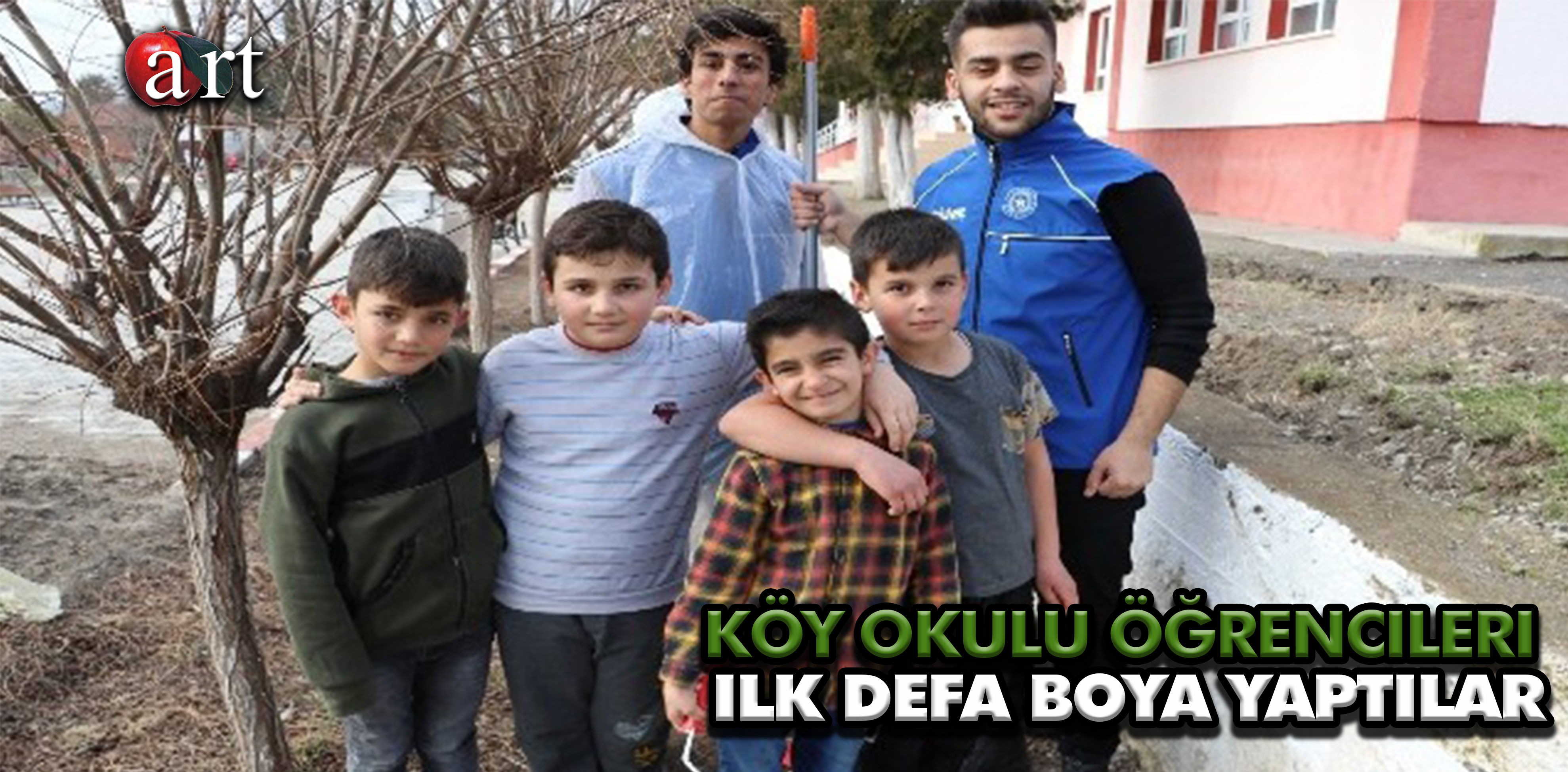 Köy okulu öğrencileri ilk defa boya yaptılar