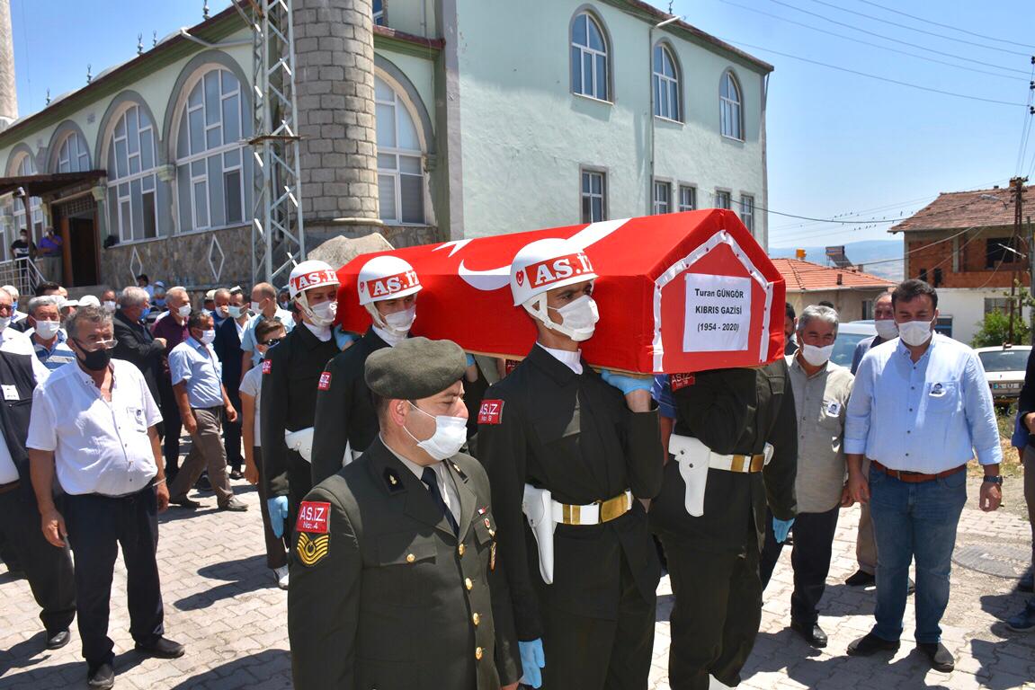 KIBRIS GAZİSİ, AMASYA’DA SON YOLCULUĞUNA UĞURLANDI