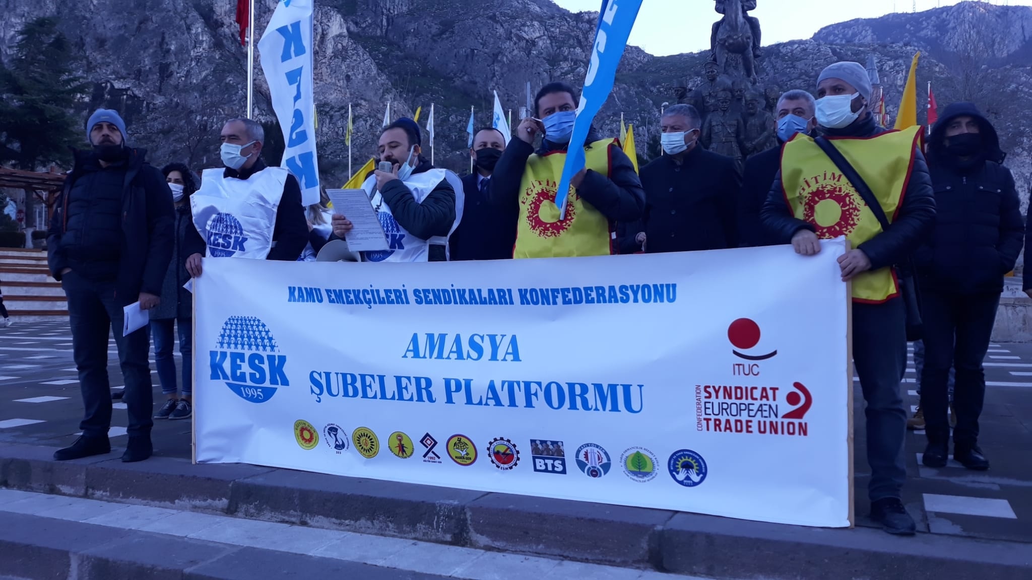 EĞİTİM SEN AMASYA ŞUBE YÜRÜTME KURULU: “GEÇİNEMİYORUZ!”