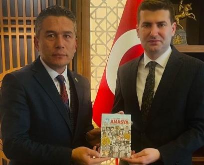 Ülkü Ocakları Amasya İl Başkanı Mustafa Akgül, Ülkü Ocakları Genel Başkanı Ahmet Yiğit Yıldırım’ı ziyaret etti.