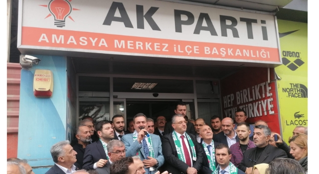 AK Parti’nin Amasya milletvekili adayları seçim bölgesine geldi.