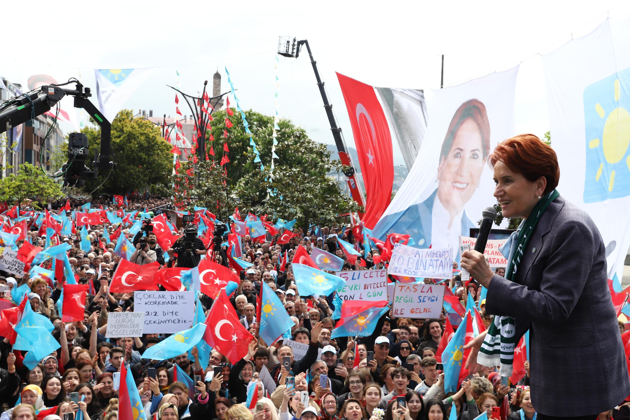 ‘’ÇOKLAR DİYE KORKMADIK, AZIZ DİYE ÇEKİNMEDİK.’’İYİ PARTİ GENEL BAŞKANI MERAL AKŞENER;