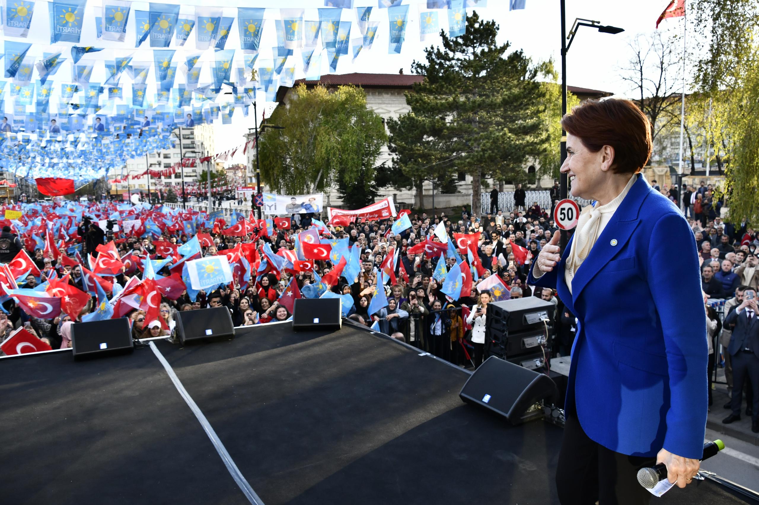 İYİ PARTİ GENEL BAŞKANI MERAL AKŞENER;  ’ERGENEKON’MUŞ, BALYOZ’MUŞ SAVCISI OLDUN. TÜRK ORDUSU’NUN İÇİNİ BOŞALTTIN. EN SON KONUŞACAK KİŞİ SENSİN SAYIN ERDOĞAN!’’