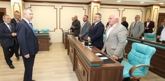 Amasya Valisi Yılmaz Doruk 05.10.2023 Perşembe günü İl Genel Meclisini ziyaret etti.