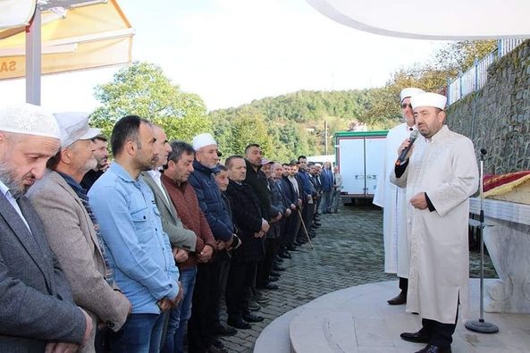 İl Müftüsü Durmuş Ayvaz Babasının Cenaze Namazını Kıldırdı.